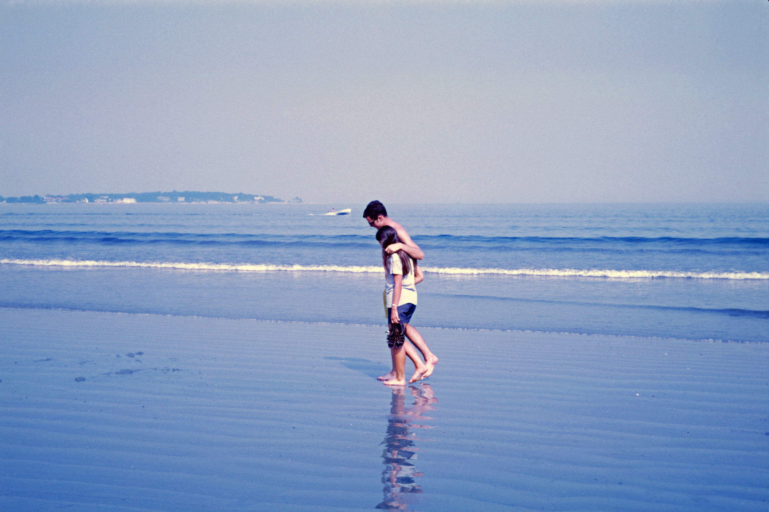 1969-0708-36-FB-Ken-Gilda-Atlantic-Shore