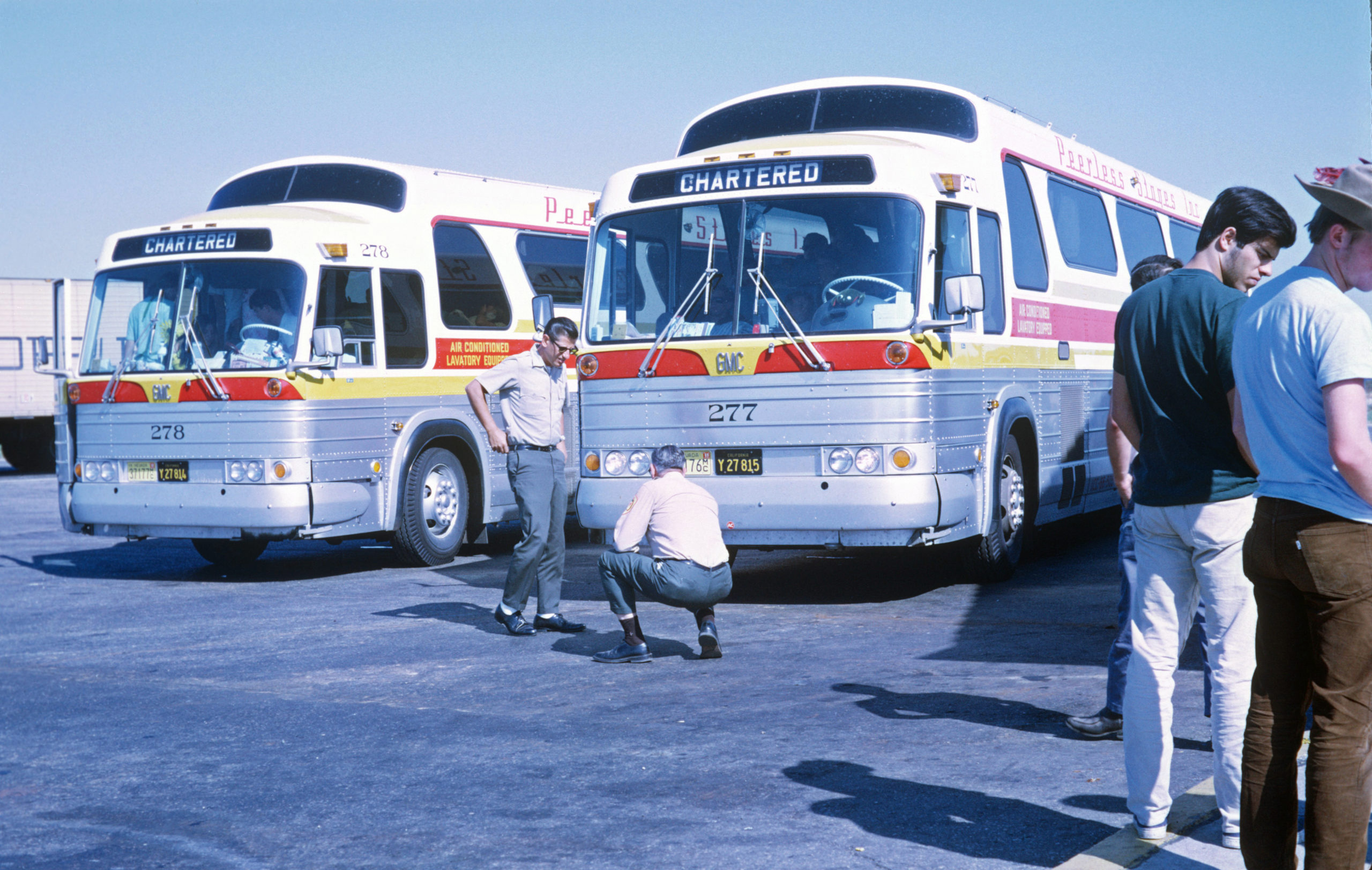 1969-0708-62-FB-Iowa-Bus-Repairs