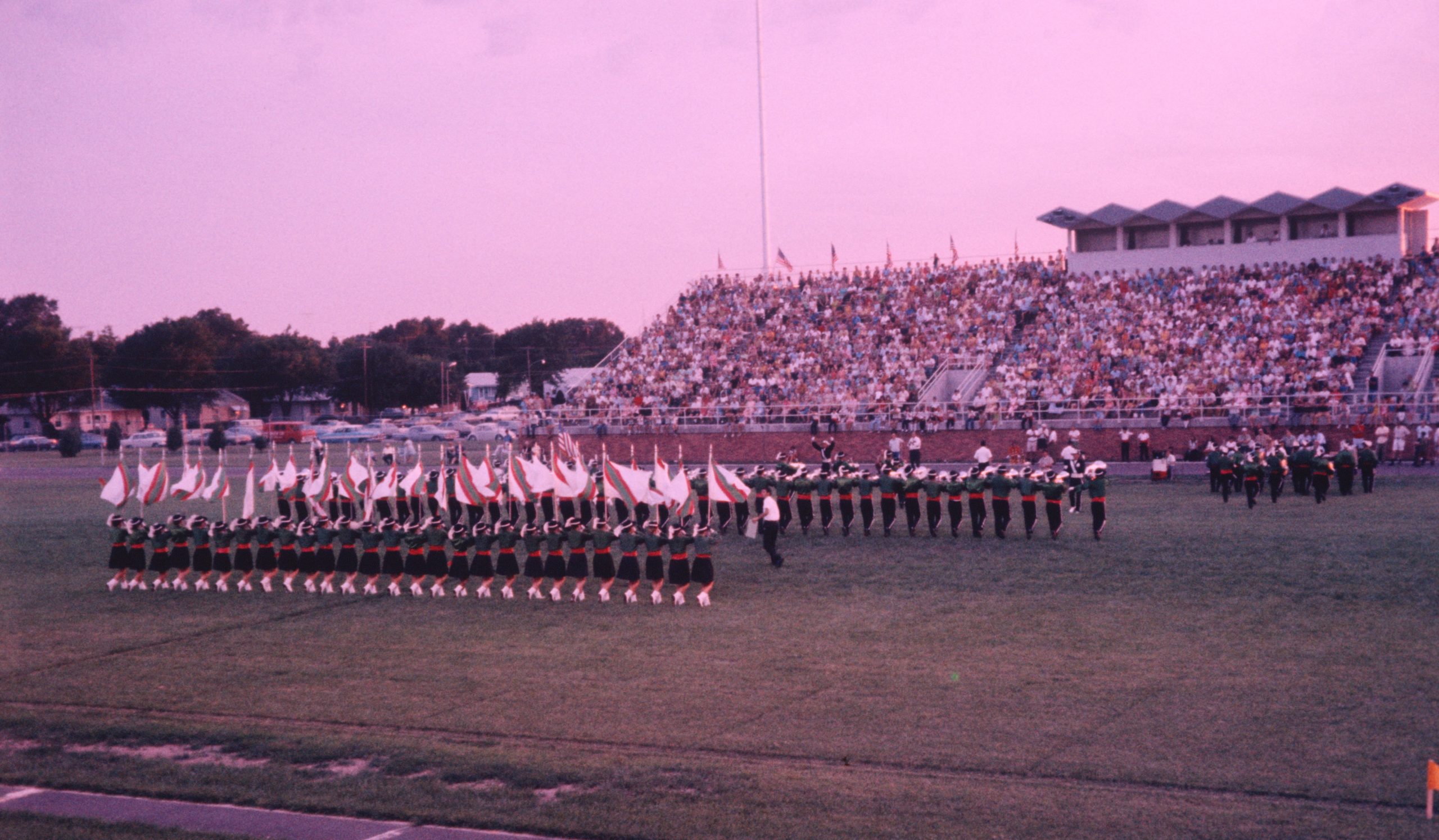 DAS-1970-July-15-01-Salina-KS-Flags-from-Back