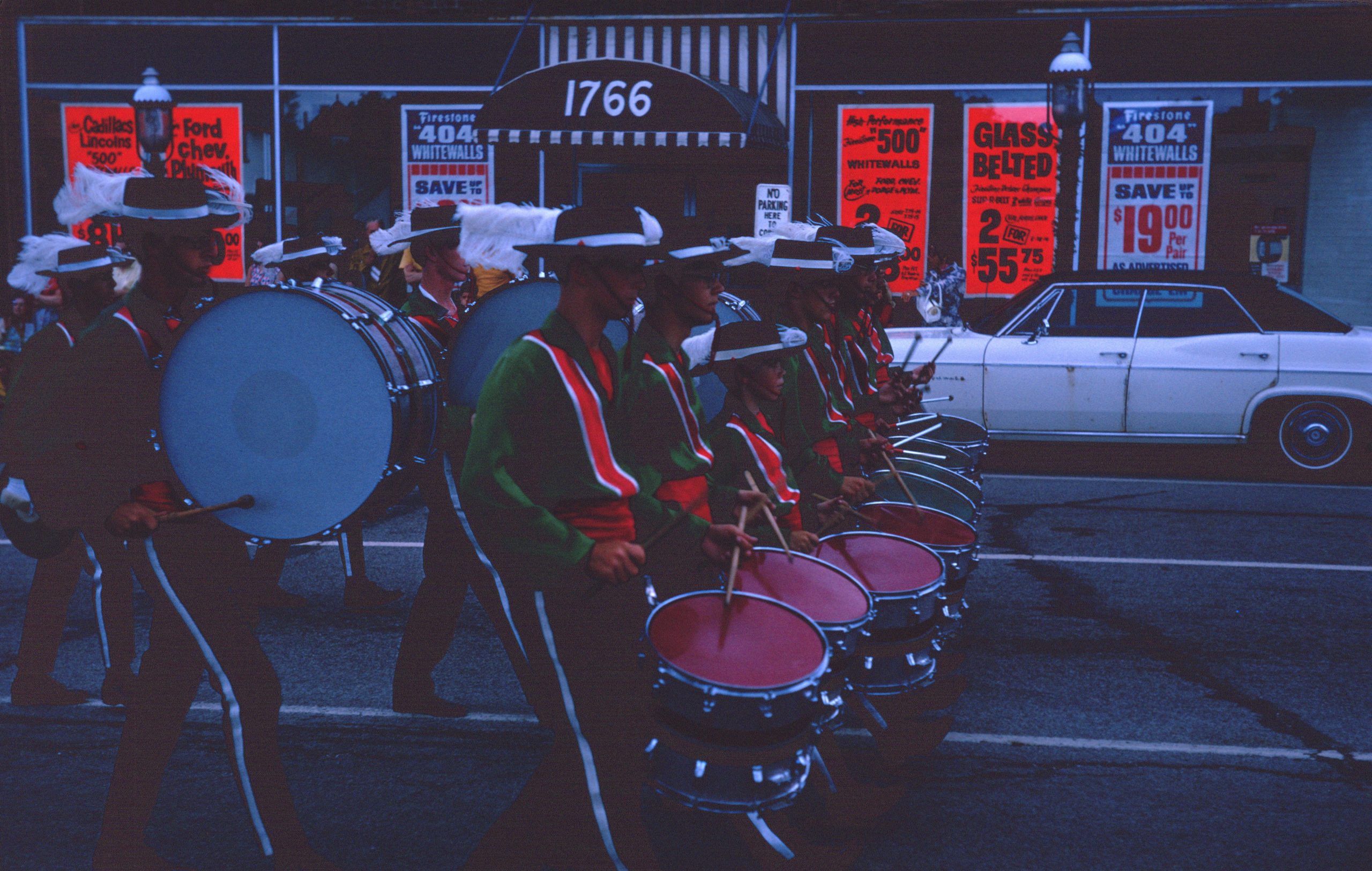 DAS-1970-July-4-03-North-Highlands-Parade-Drums