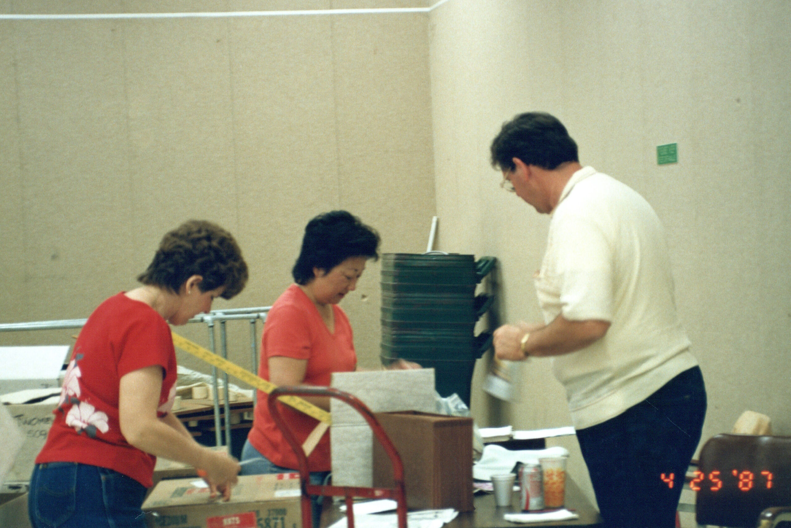 cantey_87_SCV_sewing_003