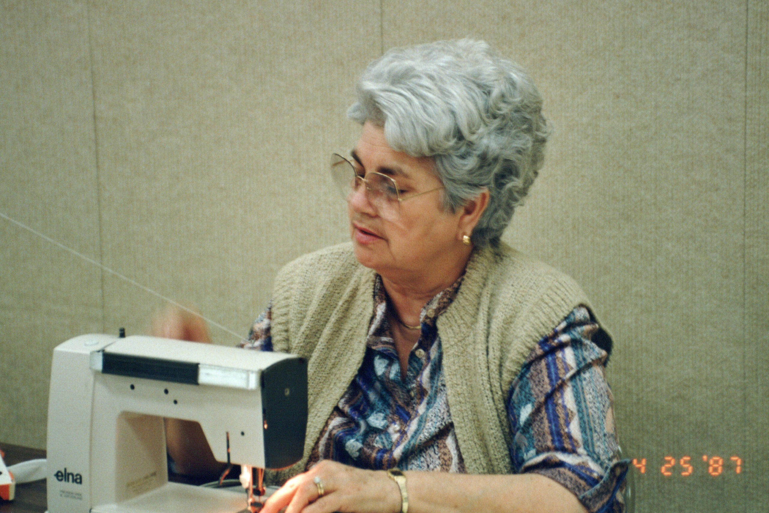 cantey_87_SCV_sewing_004