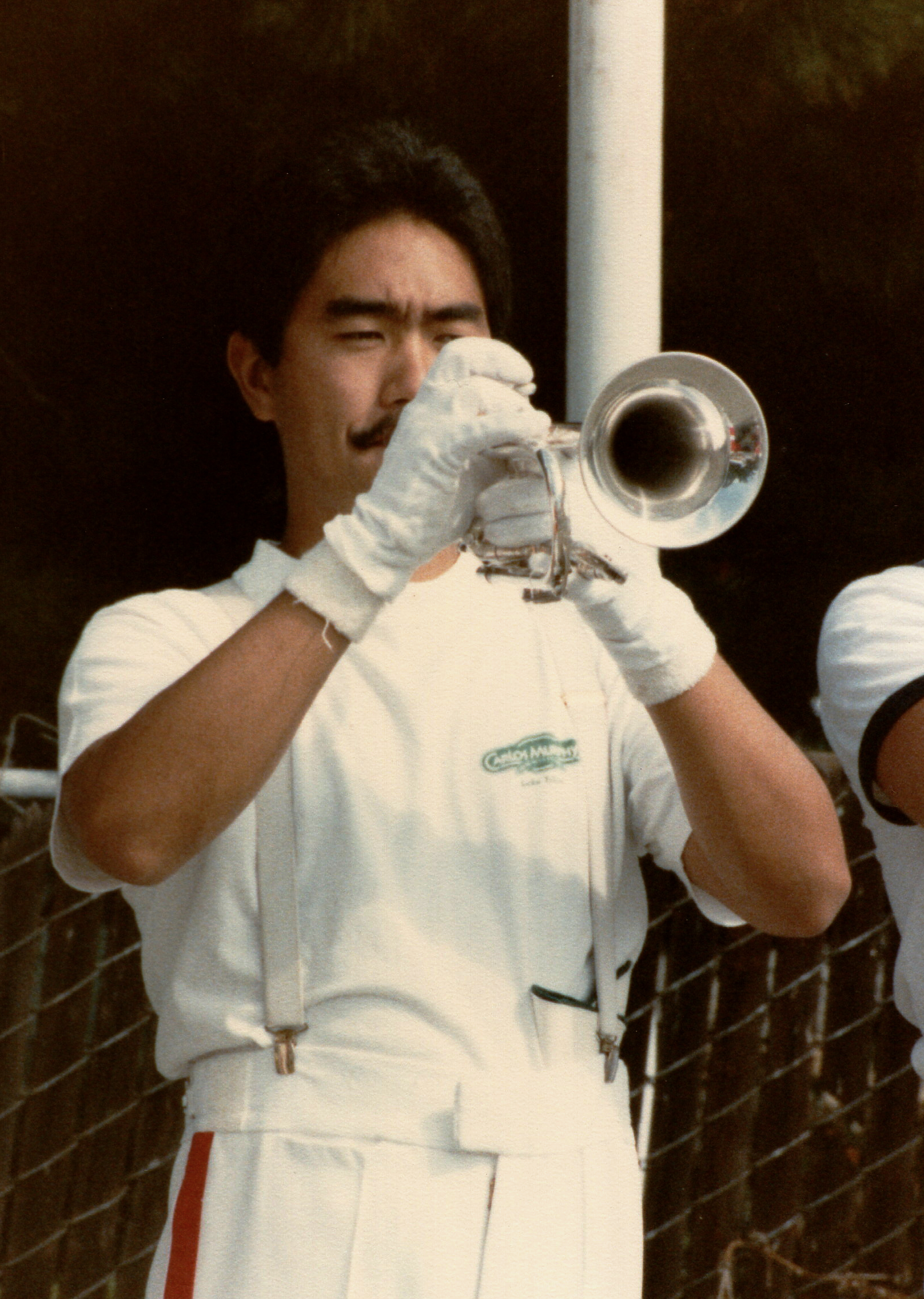 kono_85_SCV_GrnFethr_Parade_017