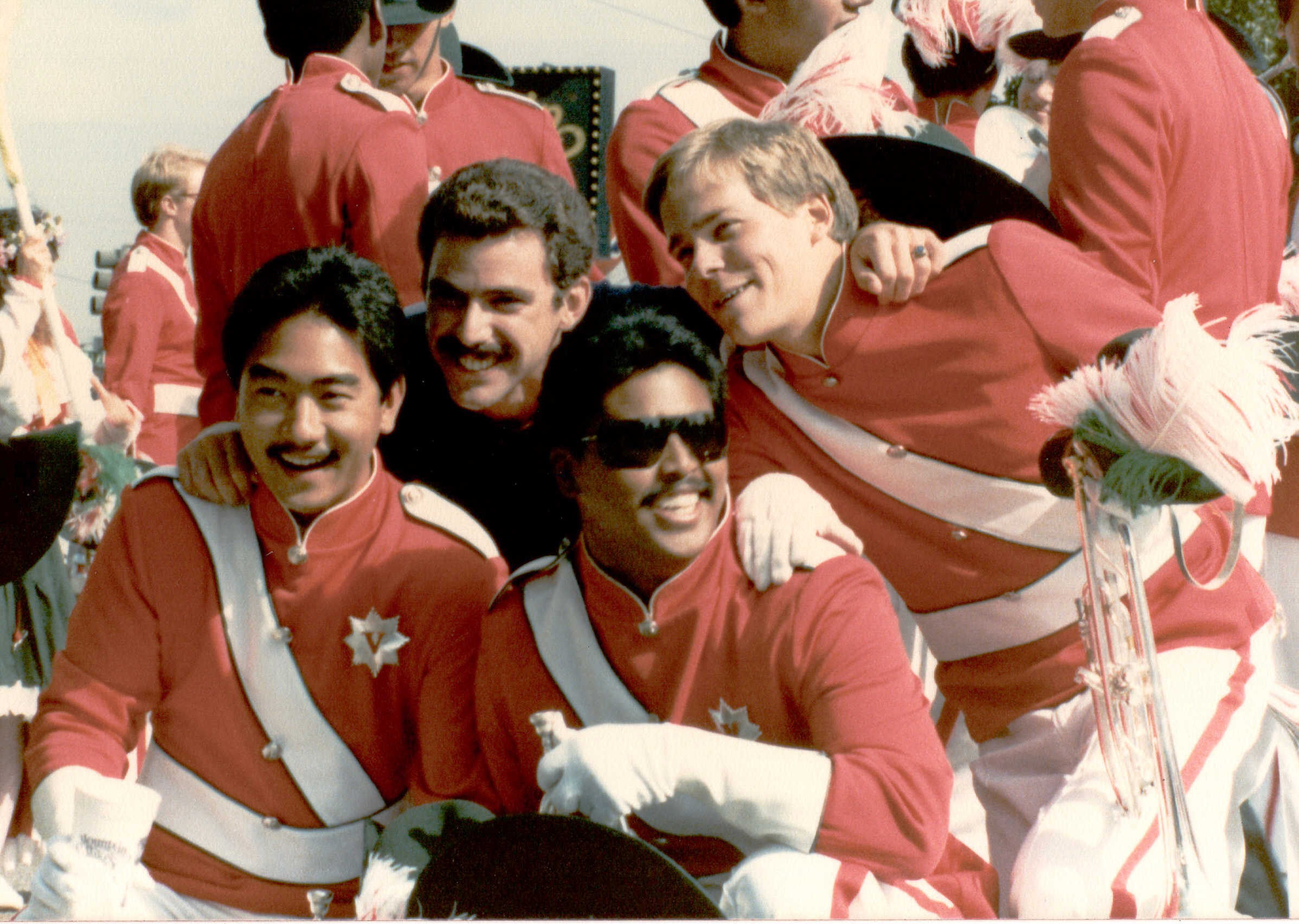 kono_85_SCV_GrnFethr_Parade_038