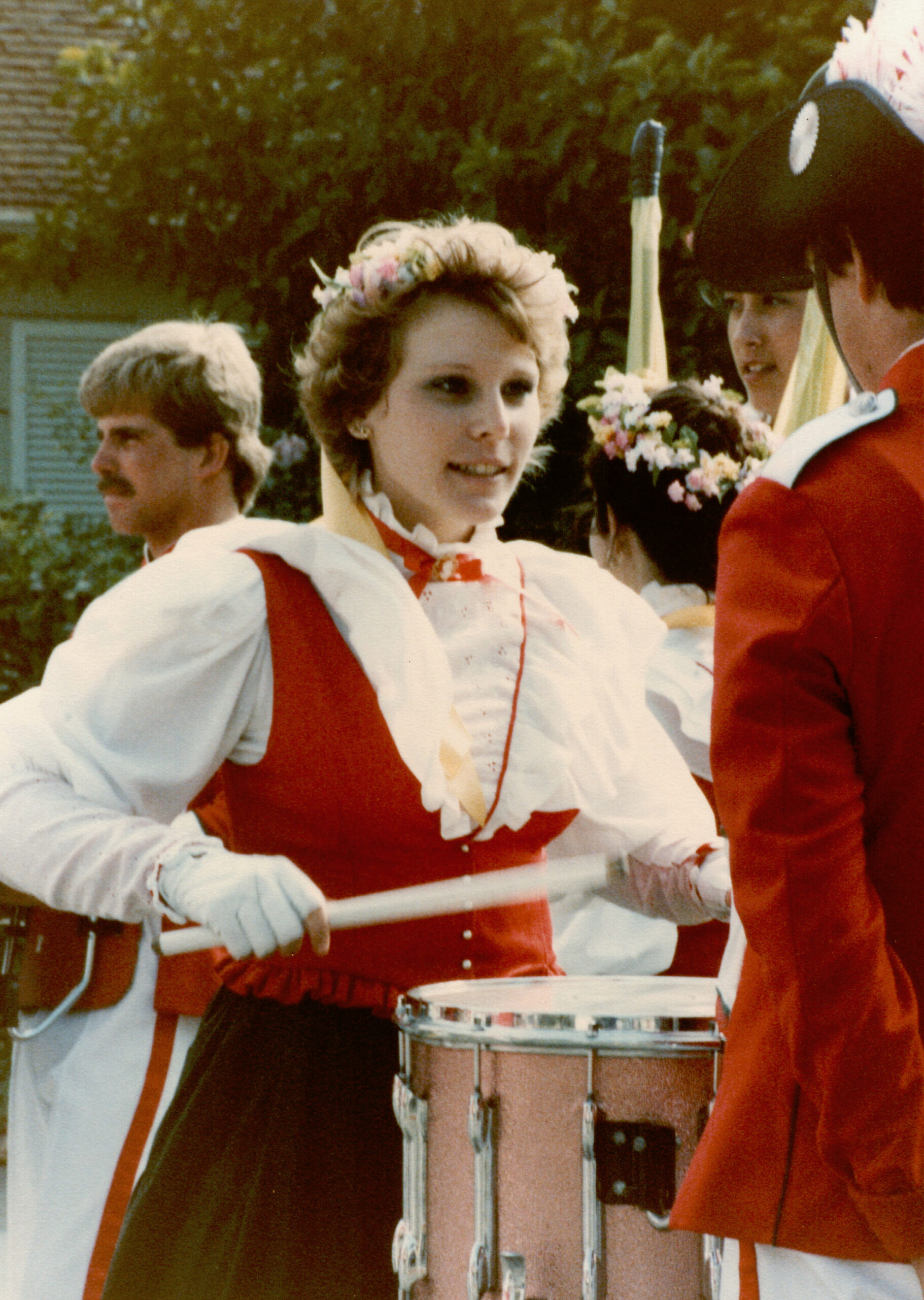 kono_85_SCV_GrnFethr_Parade_049