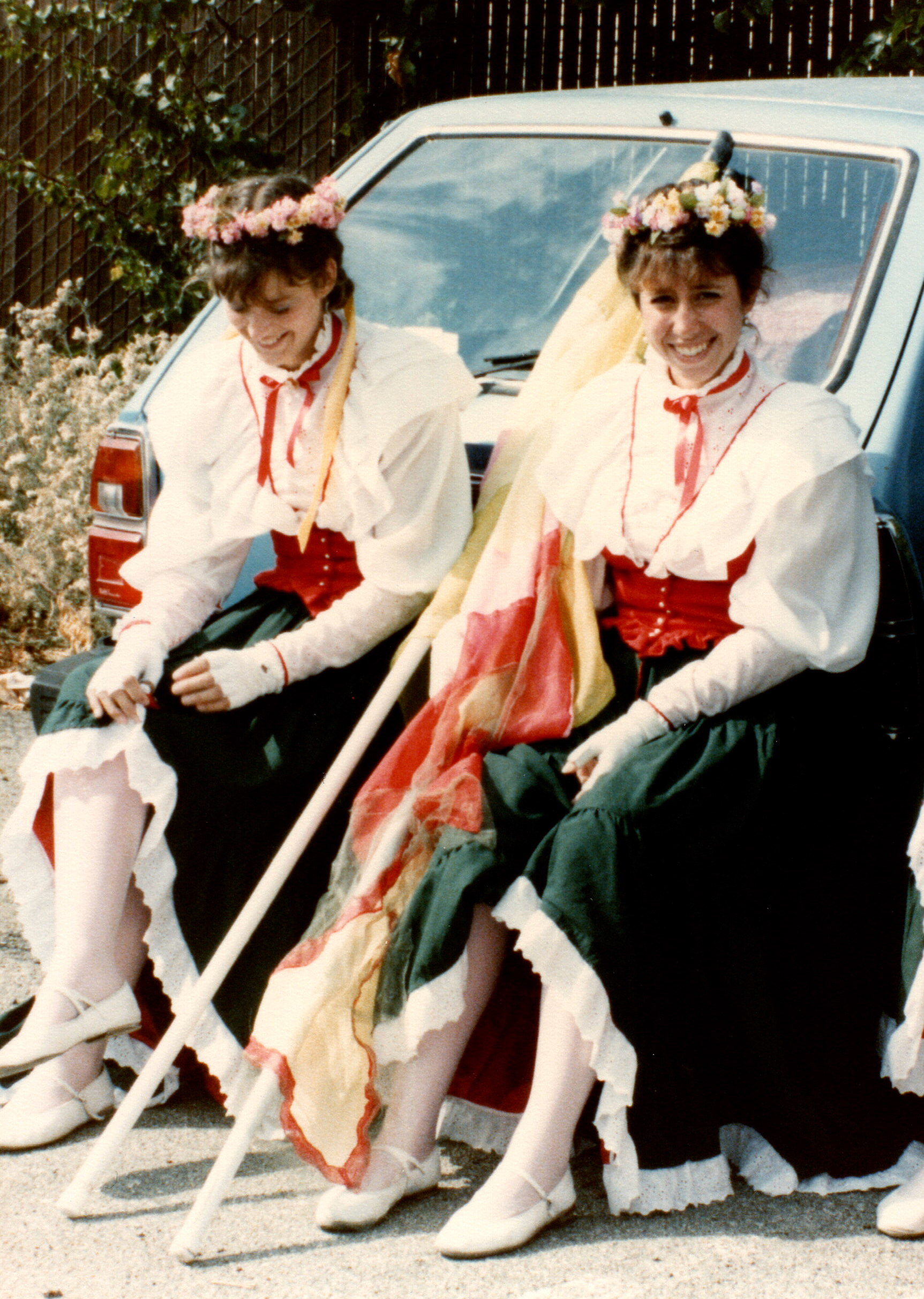 kono_85_SCV_GrnFethr_Parade_052